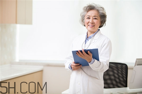 骨折多久可以走路？骨折多長時(shí)間可以下床活動(dòng)？