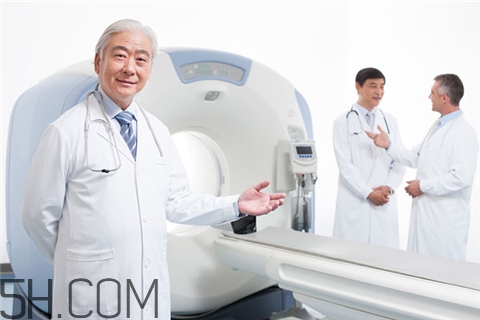 骨折需要打消炎針嗎？骨折打石膏多久能拆？