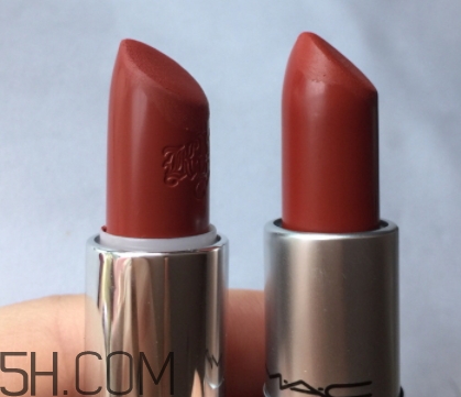 kat von d chula和mac chili一樣嗎？試色對比
