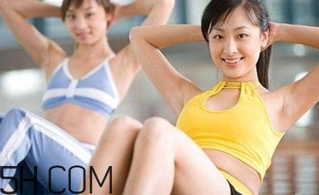 腰椎不舒服怎么辦？怎么預(yù)防腰椎間盤突出？