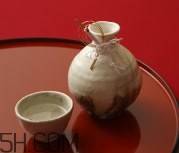 什么時候喝藥酒比較好？喝藥酒有什么禁忌？