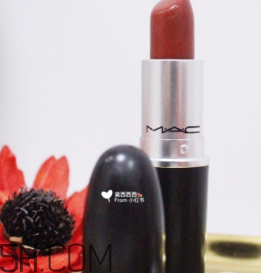 mac小辣椒適合黃皮嗎？mac小辣椒口紅顯白嗎？