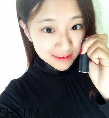 紀(jì)梵希小羊皮304是什么顏色？紀(jì)梵希小羊皮滋潤嗎？