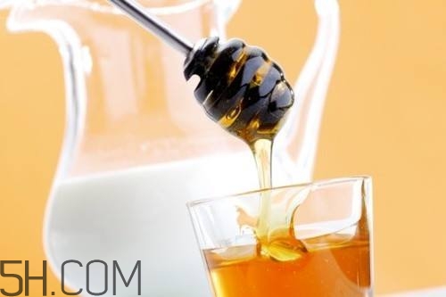 牛奶加蜂蜜的功效是什么？牛奶加蜂蜜可以減肥嗎？
