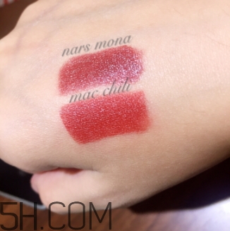 nars mona和mac chili顏色一樣嗎？nars mona和chili試色對(duì)比