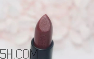 nars mona和mac chili顏色一樣嗎？nars mona和chili試色對(duì)比