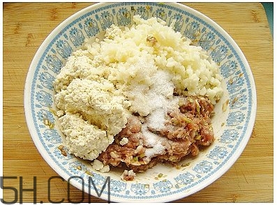 蓮藕可以和豆腐一起吃嗎？蓮藕和豆腐一起吃有什么好處？