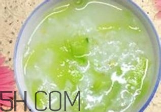 喝咖啡臉上會(huì)長(zhǎng)斑嗎？喝咖啡臉上長(zhǎng)斑了怎么回事？