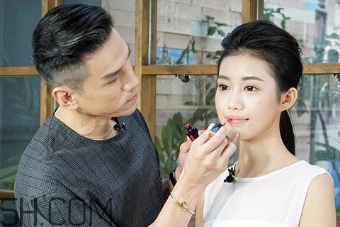 反咬唇妝是什么樣的？染唇妝和咬唇妝的區(qū)別