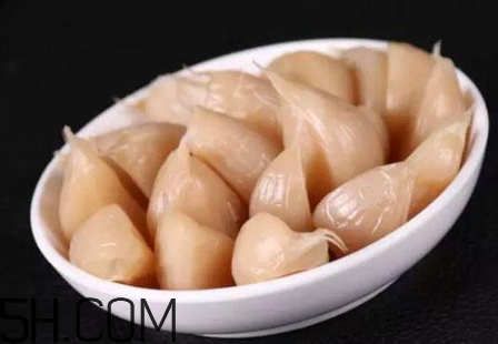 大蒜泡冰糖怎么做？大蒜泡冰糖真的能治腎虛嗎？