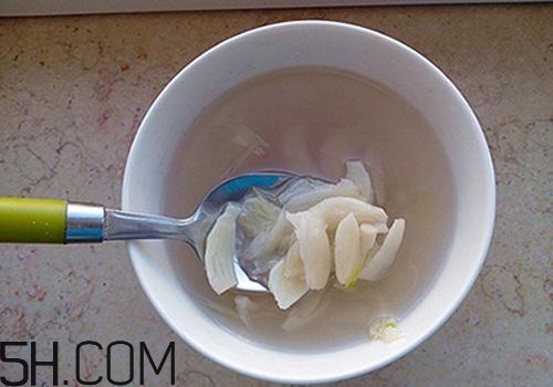 大蒜泡冰糖怎么做？大蒜泡冰糖真的能治腎虛嗎？