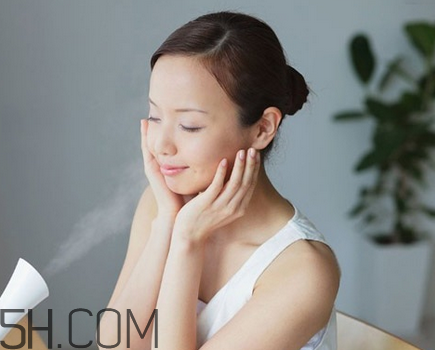 喝咖啡皮膚會(huì)變黑嗎？喝咖啡對(duì)皮膚好嗎？