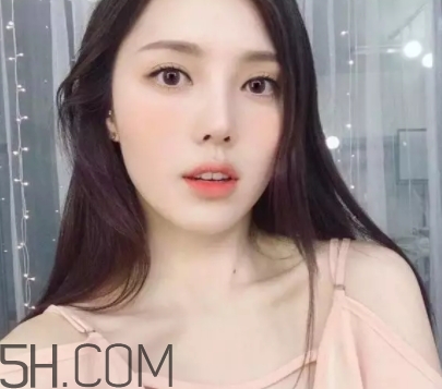 奶油杏是什么顏色？奶油杏色口紅試色