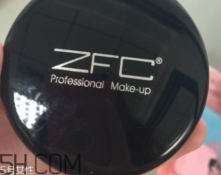 zfc粉底膏傷皮膚嗎？zfc粉底膏好用嗎？