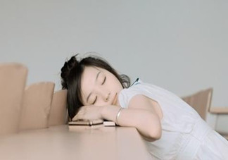 睡覺時(shí)手麻是怎么回事？手麻是哪些病的隱患？