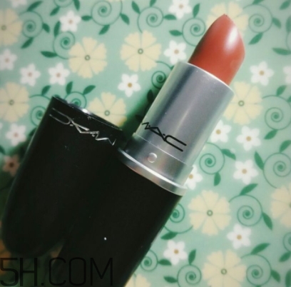 mac velvet teddy質(zhì)地干嗎？mac velvet teddy適合黃皮嗎