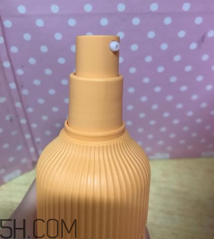 春紀(jì)咖啡醒膚緊致乳好用嗎？春紀(jì)咖啡醒膚緊致乳評測