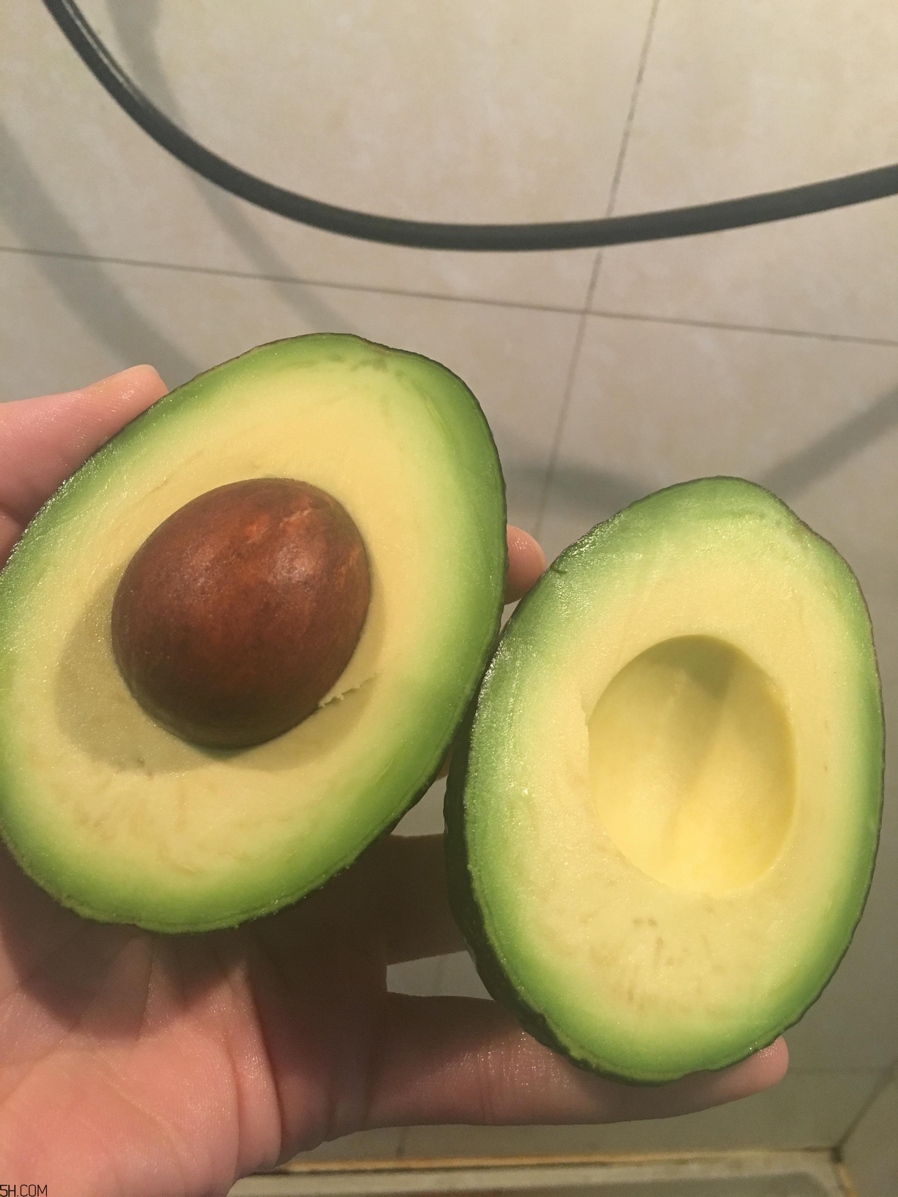 孕婦可以喝牛油果奶昔嗎？孕婦喝牛油果奶昔的好處？