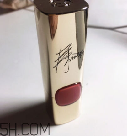 歐萊雅602是什么顏色？歐萊雅紛澤滋潤(rùn)唇膏602試色