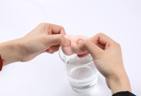 冷凍化妝棉上妝法好嗎 網傳的化妝神技真的有用嗎