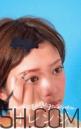 2018年眉毛流行什么顏色？2018眉毛流行色