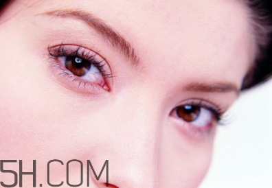 紋眉怎么做維持時(shí)間長(zhǎng)？繡眉后眉毛碰水了怎么辦？