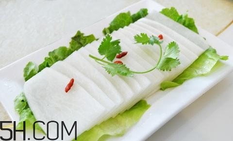 吃白蘿卜有哪些益處？白蘿卜的養(yǎng)生功效有哪些？