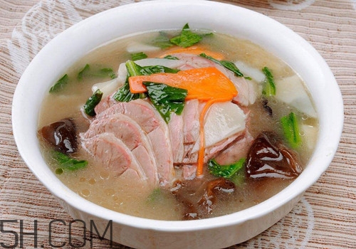 懷孕一個(gè)月可以吃羊肉嗎？懷孕一個(gè)月可以吃牛肉嗎?