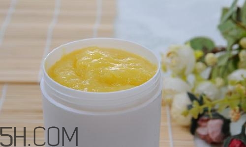 蜂王漿的營養(yǎng)成分有哪些？怎么辨別真假蜂王漿？