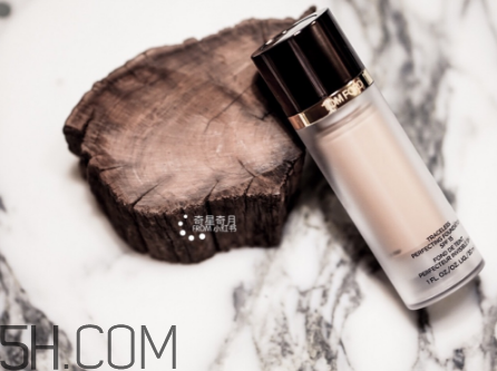 tom ford圓管粉底液怎么樣？tom ford圓管粉底液測評