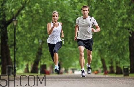 慢跑運動有什么注意事項？慢跑運動對身體有什么好處？