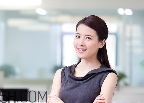 婦炎潔可以男人用嗎？婦炎潔可以去頭皮屑嗎？