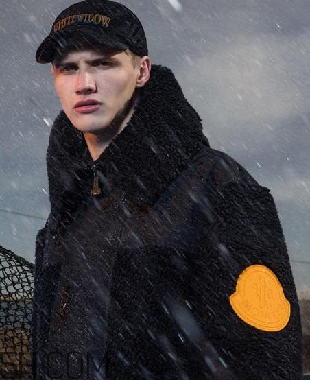 moncler羽絨服多少錢(qián)？moncler羽絨服價(jià)格