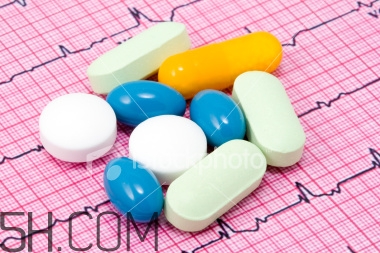 廁所蹲久了的危害是什么？日常解便秘的方法有哪些？