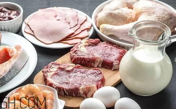 增肌可以吃左旋肉堿嗎啊？增肌吃什么食物好？
