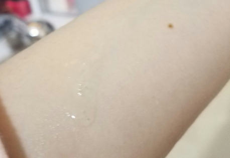 雅頓金膠怎么打開？雅頓金膠膠囊怎么扭開？