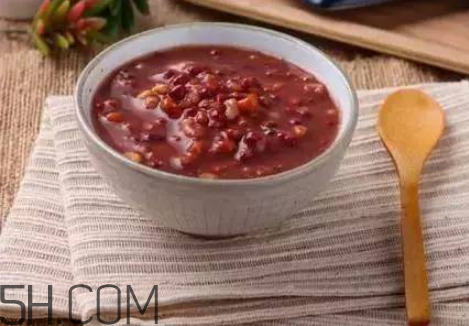 紅豆薏米可以放糖嗎？紅豆薏米加紅糖好還是冰糖好？