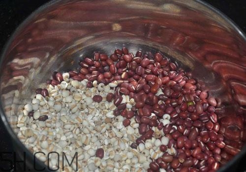 紅豆薏米加紅糖好嗎？紅豆薏米加紅糖的功效有哪些？