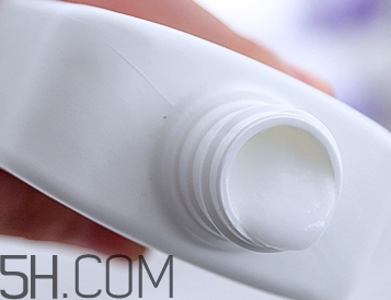 c乳是什么護(hù)膚品？c乳蓋子怎么打開(kāi)？