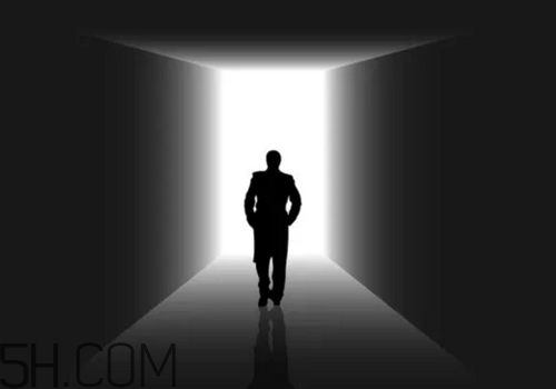 焦慮癥會引發(fā)哪些并發(fā)癥？焦慮癥會引發(fā)哪些身體疾??？