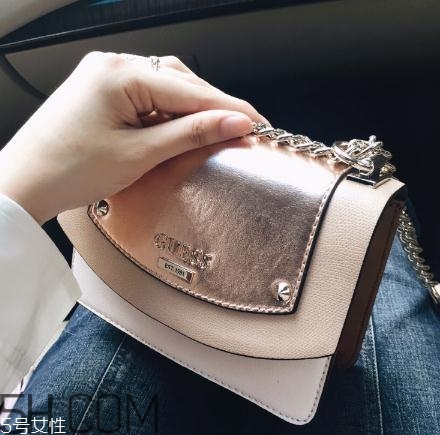 guess包包質(zhì)量怎么樣？guess包包是皮的嗎？