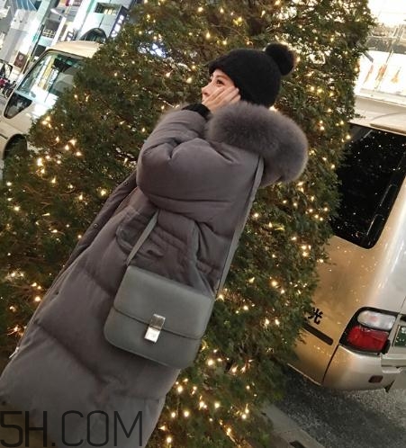 白鴨絨羽絨服保暖嗎？白鴨絨有味道怎么去味？
