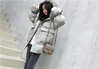 一般羽絨服充絨量是多少？羽絨服充絨量220克夠嗎？