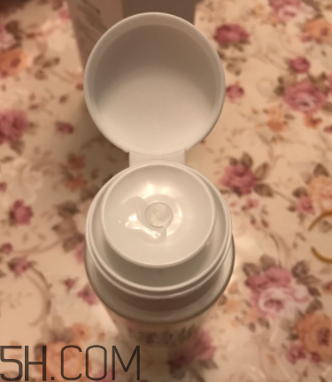 歐詩漫卸妝水辣眼睛嗎？歐詩漫卸妝水評測