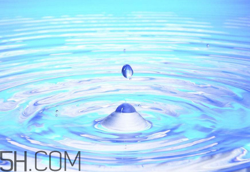 雙氧水是生理鹽水嗎？雙氧水是碘伏嗎？