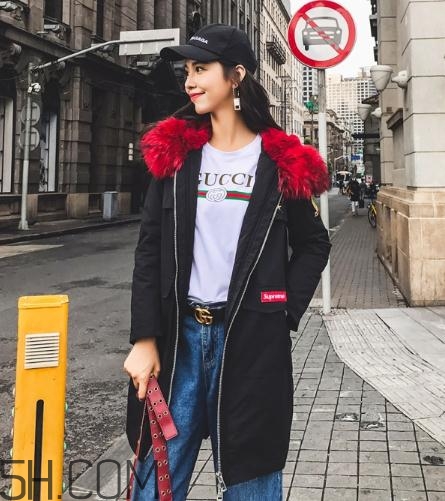 黑色派克服怎么搭配？黑色派克大衣搭配圖