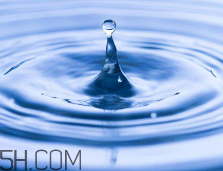 雙氧水會(huì)痛嗎？雙氧水會(huì)和什么反應(yīng)？