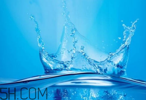 雙氧水會(huì)痛嗎？雙氧水會(huì)和什么反應(yīng)？