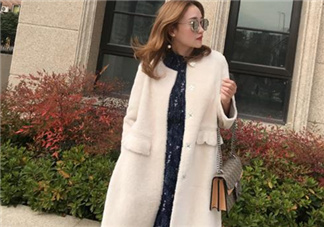 羊剪絨大衣怎么搭配？羊剪絨大衣搭配圖片