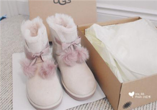 ugg雪地靴要穿襪子嗎？ugg是光腳穿嗎？
